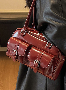 百搭高级感复古红色腋下包女2026新款冬季流行轻奢时尚单肩通勤包