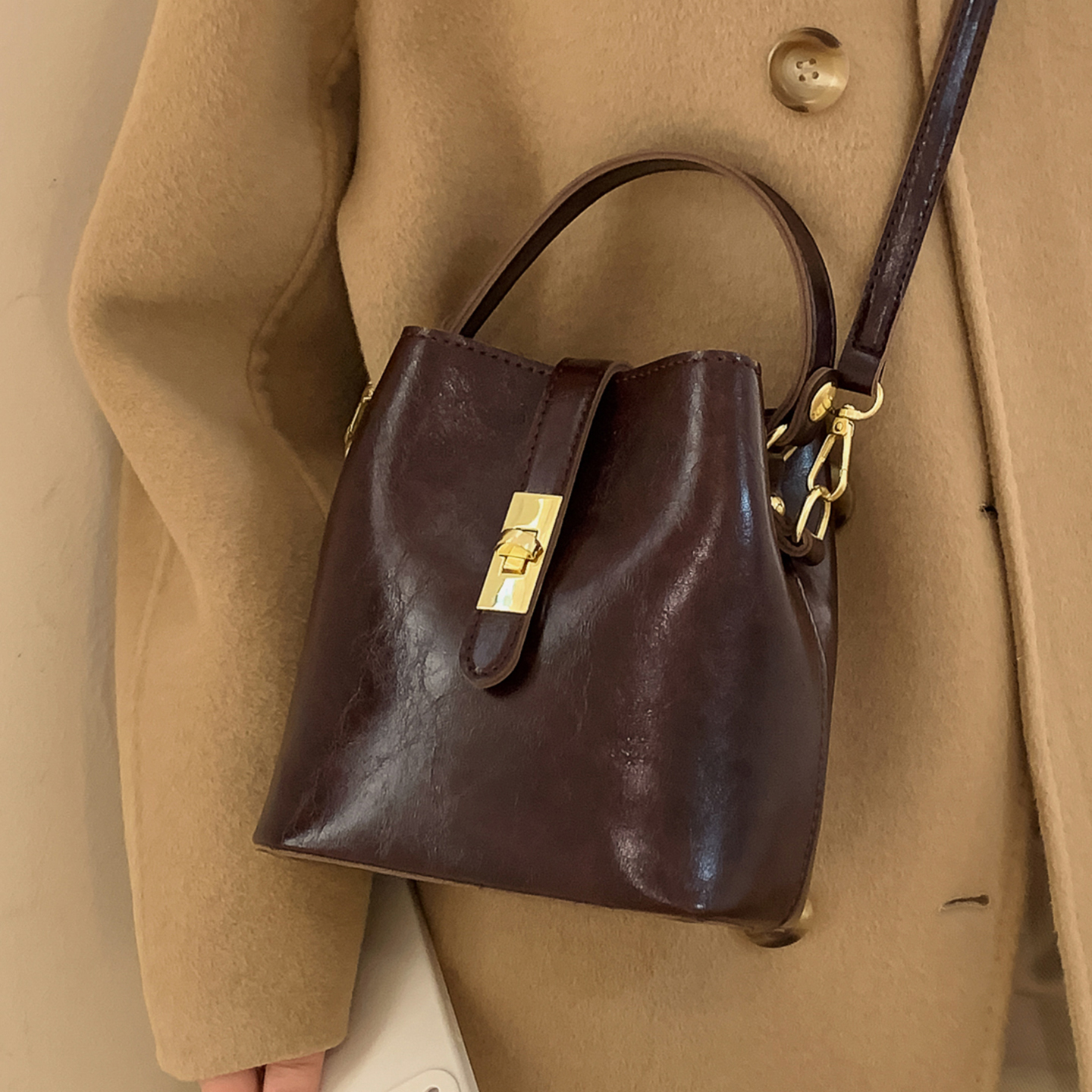 小众高级感轻奢手拎水桶包女式