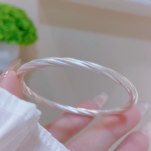 水贝银饰足银999纽带手镯时尚 简约古法麻花镯子送闺蜜生日礼物