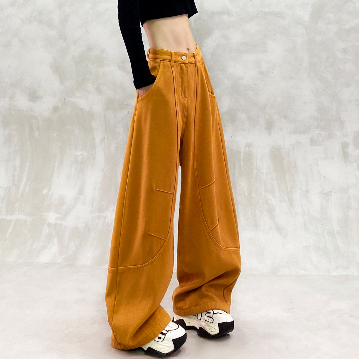 洋气拼接设计加绒牛仔弯刀裤