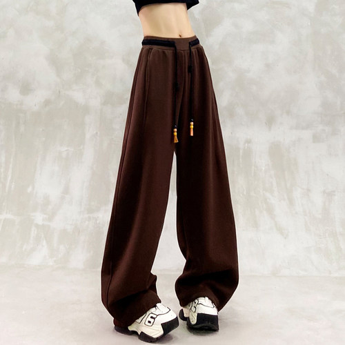 个性条纹拼接加绒休闲弯刀裤女