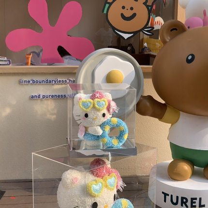 七夕节轻奢爆款hellokitty永生花玩偶摆件感可爱礼物送女友