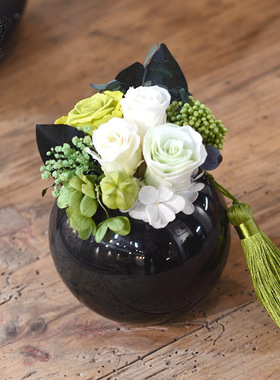 日系真花永生花绿色成品地摊货源伴手礼桌面装饰生日礼物跨境厂家