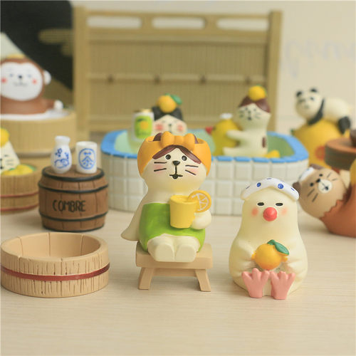 合成树脂可爱冬日猫咪泡澡摆件