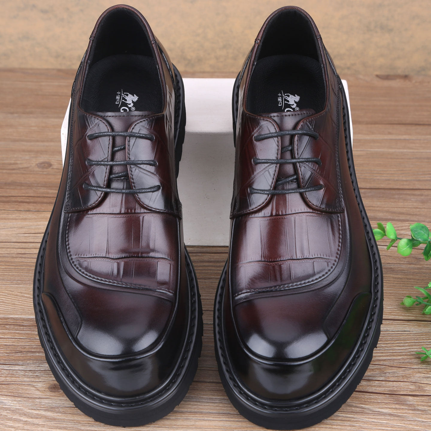 2025秋季新款男鞋商务休闲皮鞋厚底真皮潮鞋大头皮鞋时尚棕色超轻,流行男鞋,休闲皮鞋,淘宝优惠券,粉丝福利购,淘宝优惠卷