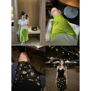 NanaByNana【明媚夏日】青柠绿斜裁缎面半身裙女夏度假碎花中裙