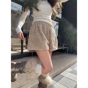毛绒绒显瘦保暖短裤 NanaByNana 女冬季 羊羔毛休闲裤 绒绒泡芙
