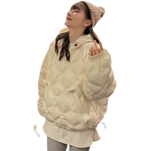 三色四码现货，菱格套头羽绒服羽绒卫衣151-3383-P200-K298图片