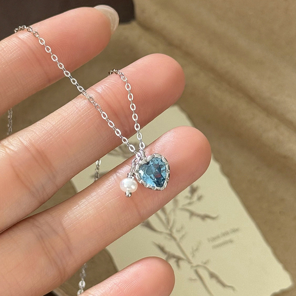 S925纯银甜美精致爱心珍珠项链女轻奢清新小众设计高级锁骨链礼物