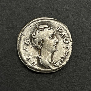 大福斯蒂娜罗马帝国皇后人像古币纯银吊坠镶嵌罗马人的故事小银币