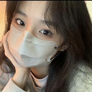 莫兰迪一次性蝴蝶形云朵口罩ins高颜值三层防尘V型显脸小独立包装