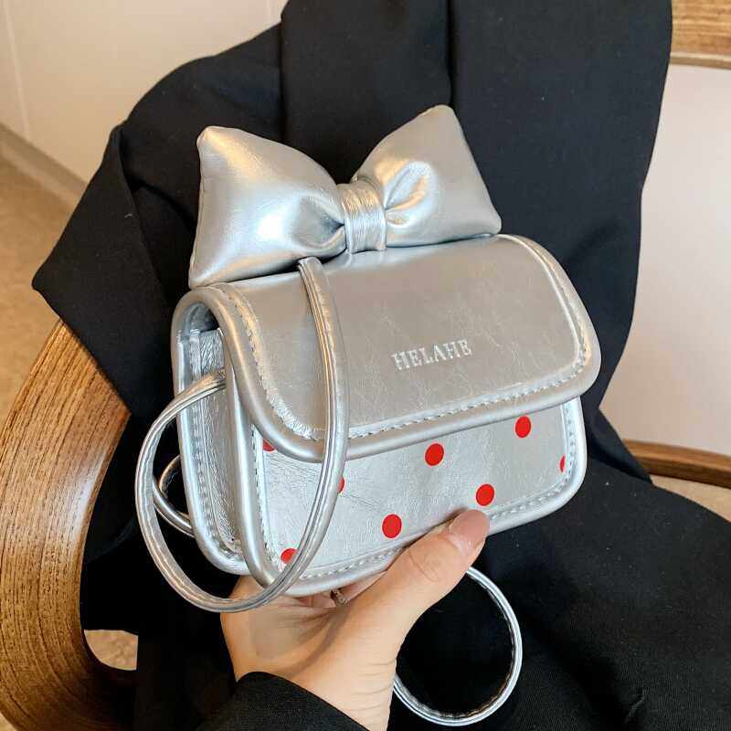 高级感小众迷你包包女夏天2024新款时尚爆款单肩斜挎蝴蝶结小方包,箱包皮具/热销女包/男包,小方包,淘宝优惠券,粉丝福利购,淘宝优惠卷