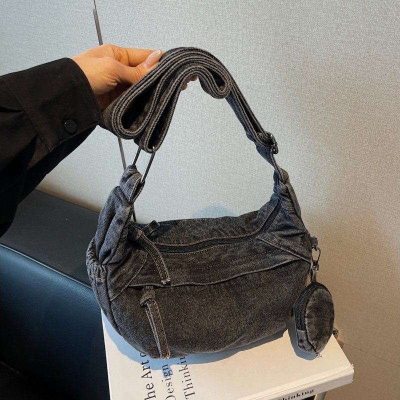 日系休闲水洗牛仔布包女2025新款潮时尚单肩通勤包百搭斜挎饺子包,箱包皮具/热销女包/男包,腋下包,淘宝优惠券,粉丝福利购,淘宝优惠卷