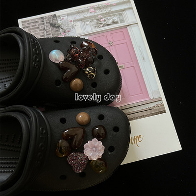 [甜心小熊]可露丽甜美冷酷温柔高级咖色豹纹适crocs鞋扣洞洞鞋花