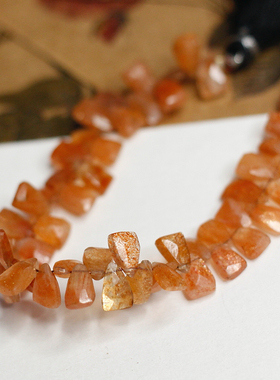 印度进口天然刻面橙色太阳石三角形水滴DIY半成品散珠子串珠配件