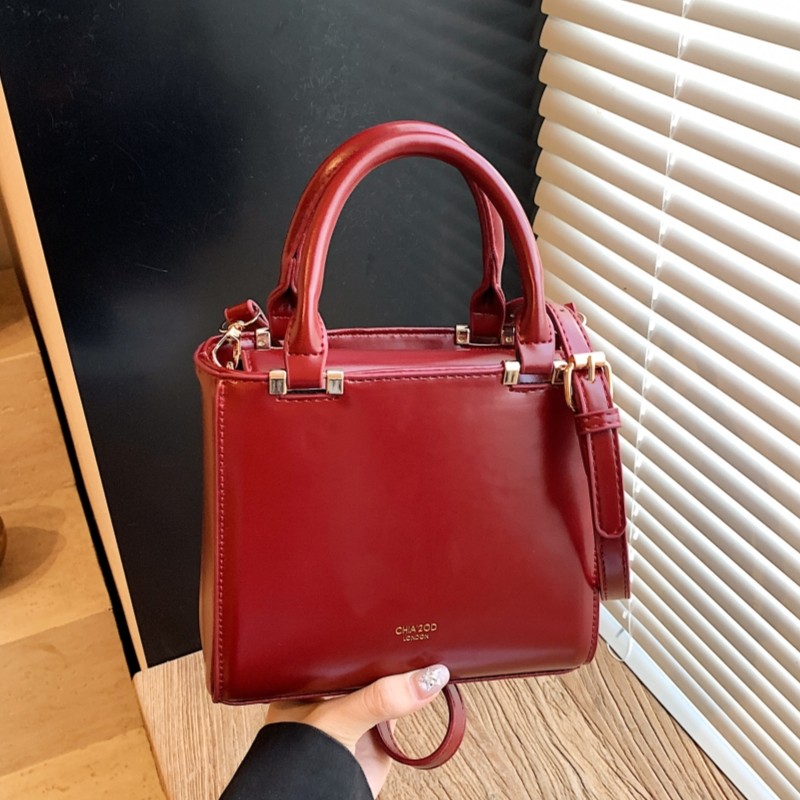 高级质感手提小方包女2025冬季新款简约休闲单肩包复古通勤斜挎包,箱包皮具/热销女包/男包,通用款女包,淘宝优惠券,粉丝福利购,淘宝优惠卷