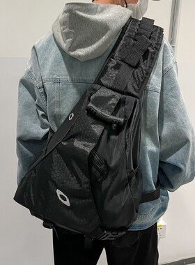 新款高级百搭雪山斜挎包