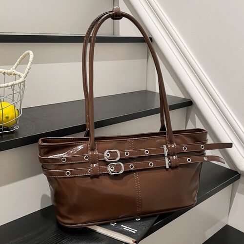 法式小众红色腋下包包女2025新款时尚精致手提单肩包高级感法棍包