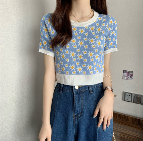 Real shooting of summer Chic Vintage Daisy T-shirt personality contrast color edge short T-shirt