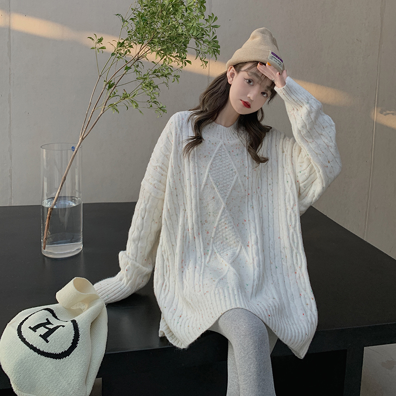 Korean version of autumn and winter ins design feeling net red with thickened medium length loose sweater showing thin and fashionable