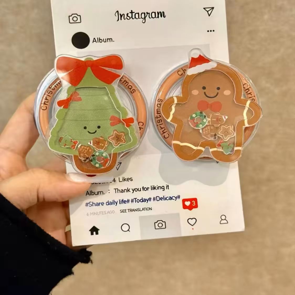 ins圣诞树姜饼人摇摇乐磁吸支架适用MagSafe手机强力吸附桌面懒人