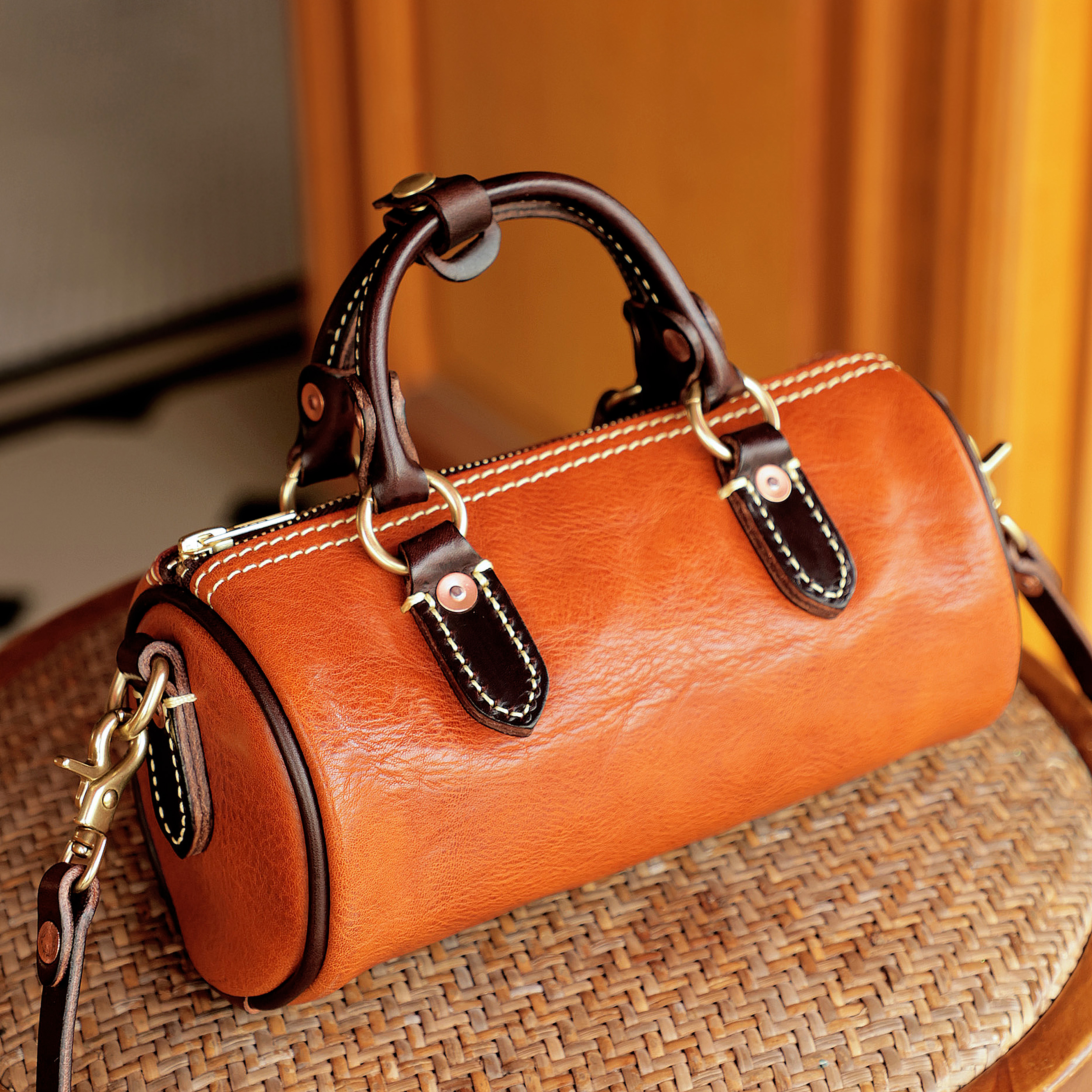 头层牛皮复古水桶包枕头巴比龙包