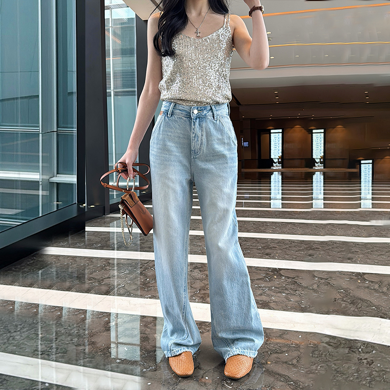 没啥复古浅蓝色窄版阔腿牛仔长裤