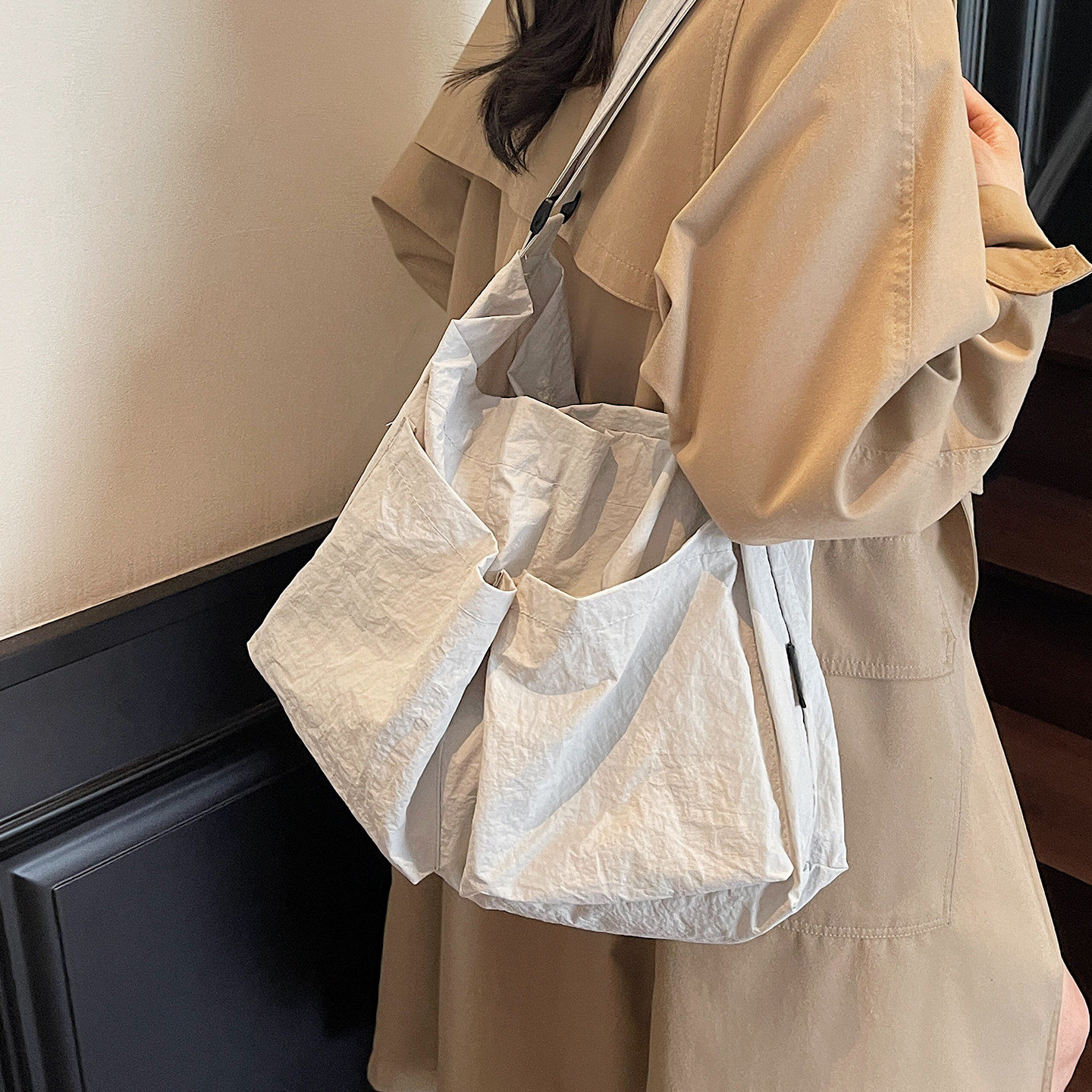 工装风帆布大包包女2025新款时尚多口袋托特包夏季简约单肩斜挎包,箱包皮具/热销女包/男包,托特包,淘宝优惠券,粉丝福利购,淘宝优惠卷