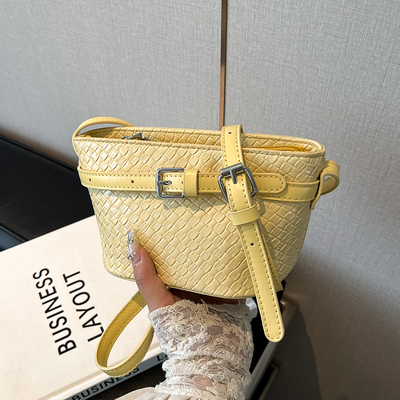 ZATZ编织纹水桶包洋气斜挎包