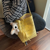 软皮通勤水桶包简约质感腋下包 时尚 夏季 流行镂空大包包女2026新款