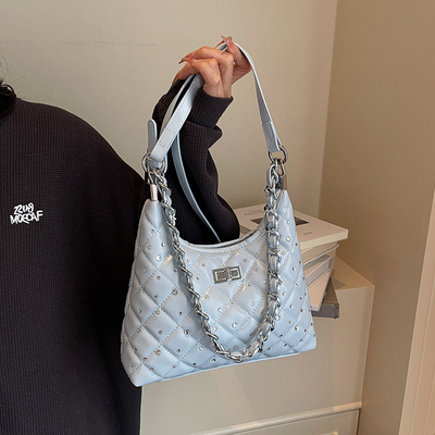 ZATZ简约链条菱格饺子包斜挎包