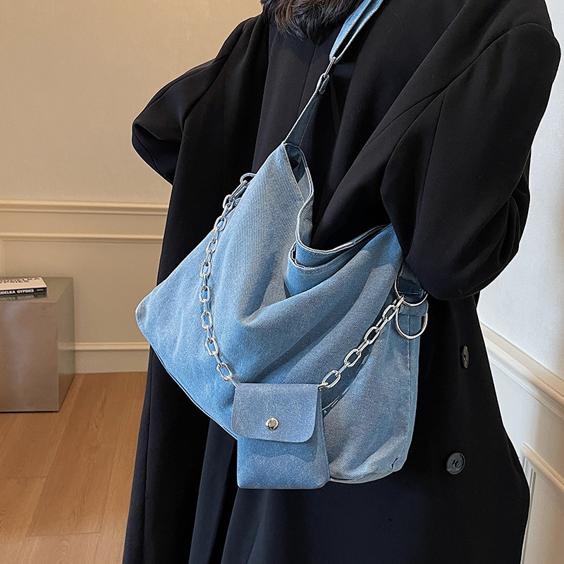 冬季流行牛仔布大包包女2025新款大容量托特包时尚百搭宽带斜挎包,箱包皮具/热销女包/男包,托特包,淘宝优惠券,粉丝福利购,淘宝优惠卷