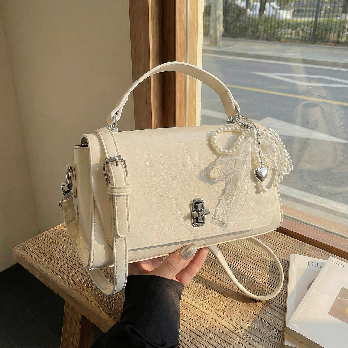 早春百搭蝴蝶结小包包女2025新款上班通勤小拎包小方包简约斜挎包,箱包皮具/热销女包/男包,小方包,淘宝优惠券,粉丝福利购,淘宝优惠卷