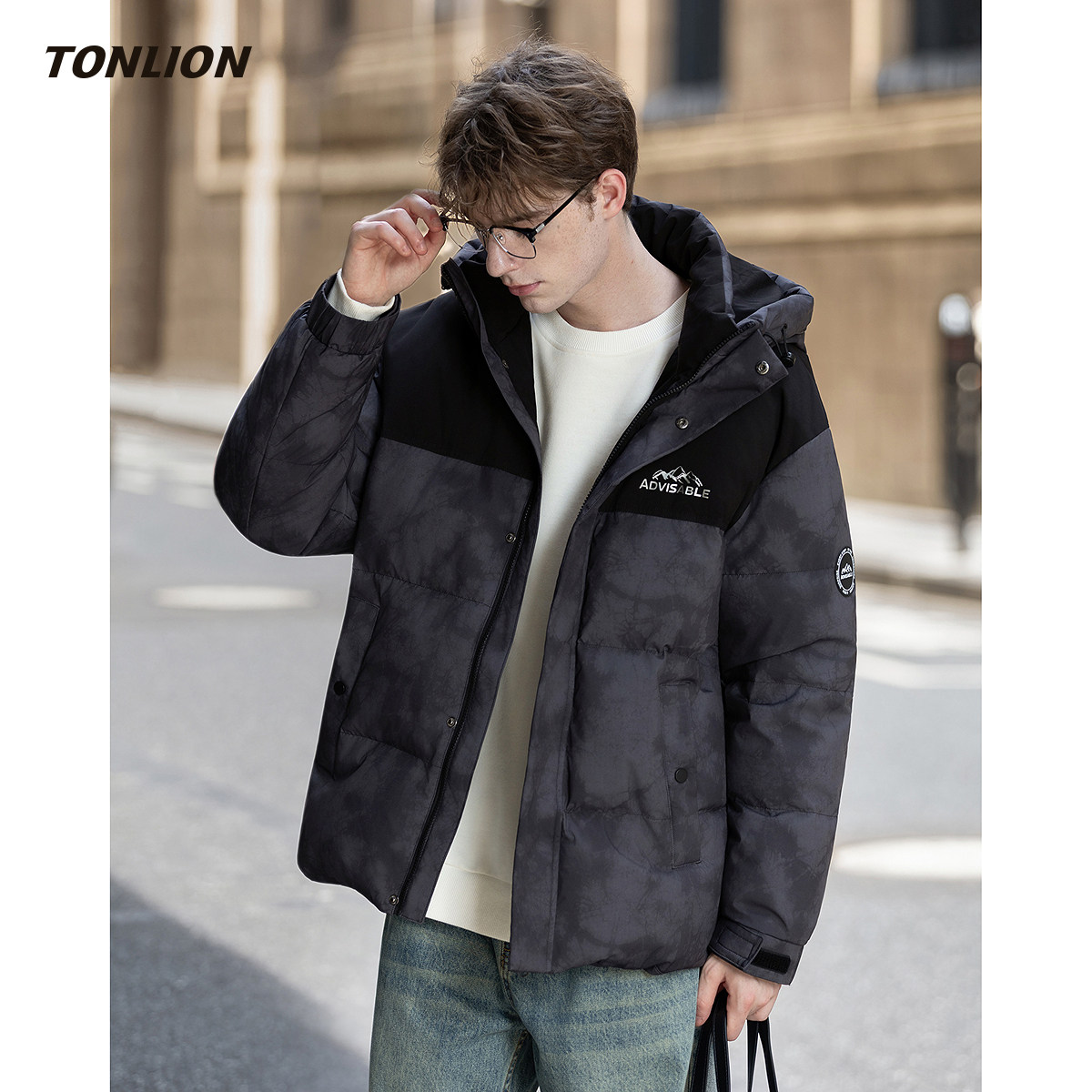 唐狮短款羽绒服男2025冬季新款泼墨拼接高级感宽松连帽保暖厚外套