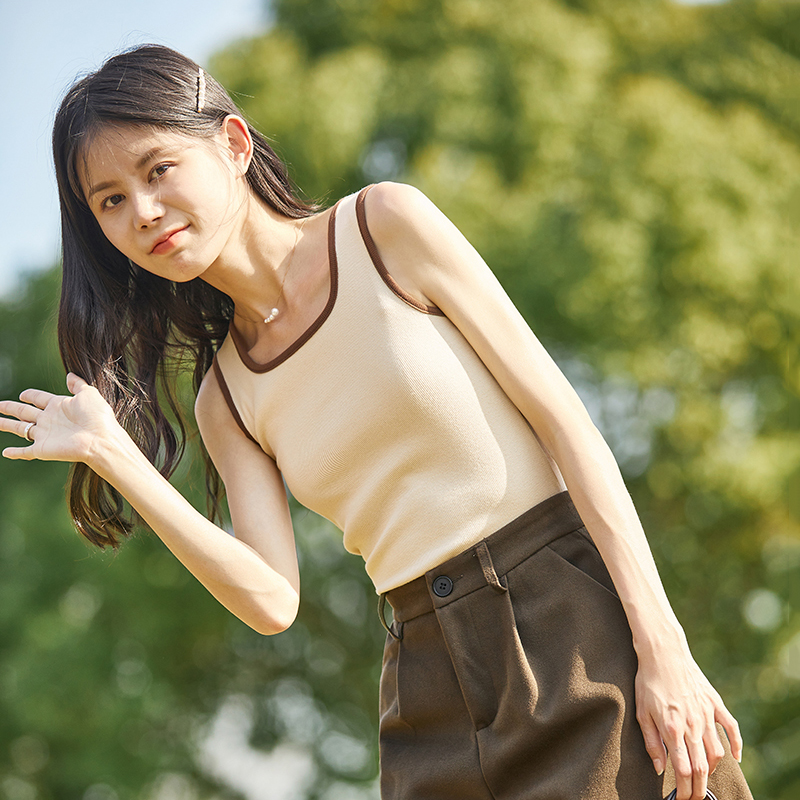 唐狮撞色拼接修身外穿吊带背心女