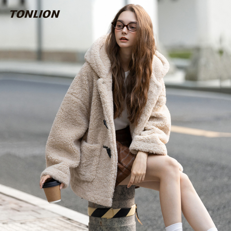 唐狮宽松连帽加厚仿羊羔毛外套女