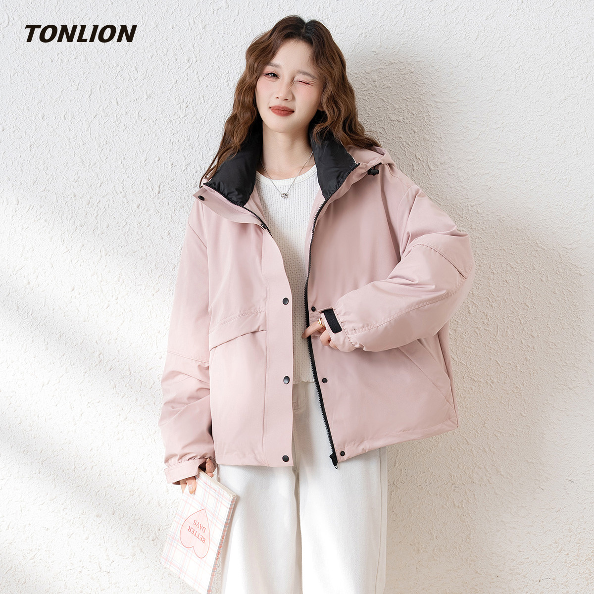 唐狮粉色短款羽绒服女2025冬季新款宽松连帽小个子巨好看的厚外套