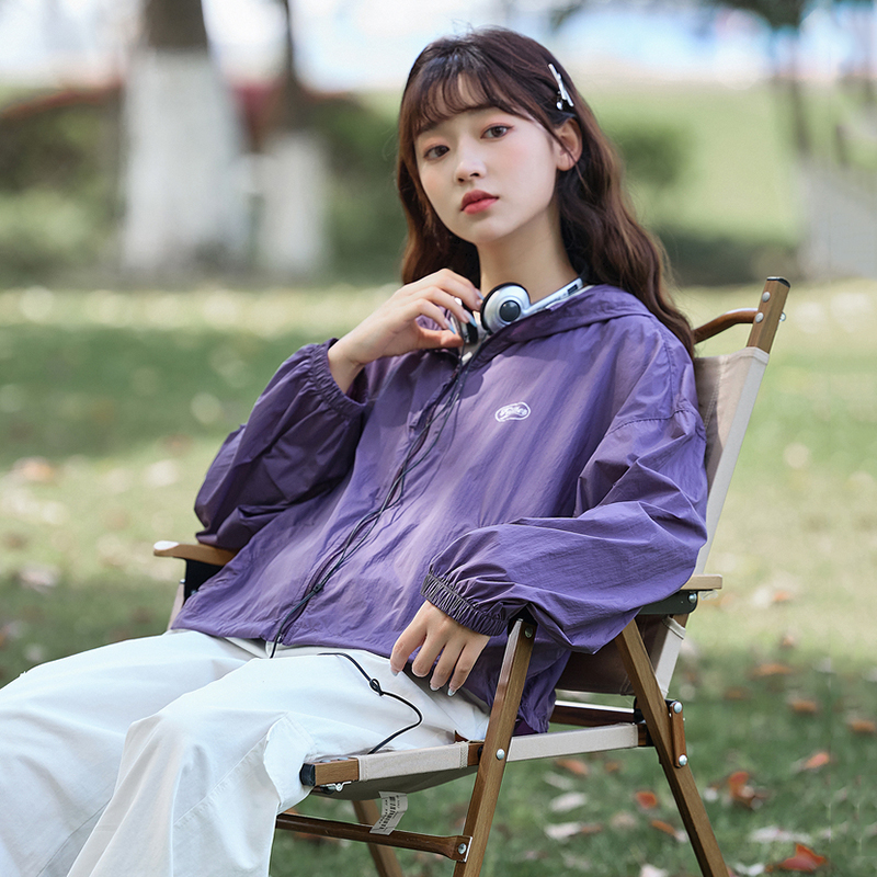 唐狮紫色防晒衣女2025夏季新款宽松连帽短款小个子防紫外线防晒服