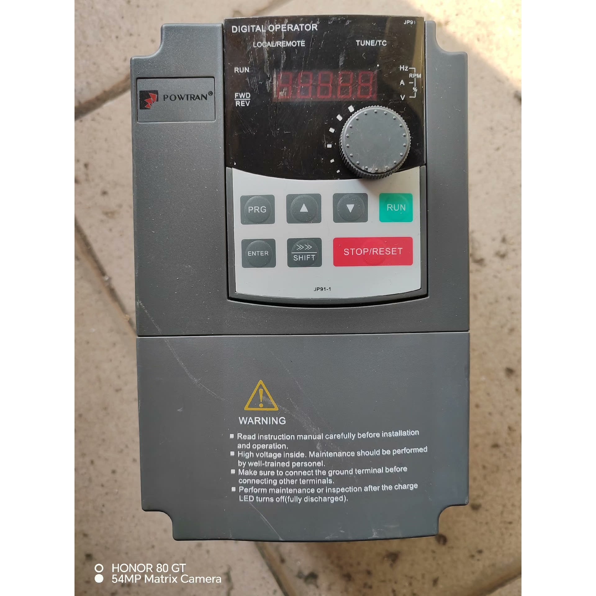 普传变频器PI9100A  2R2G3  22KW 拆