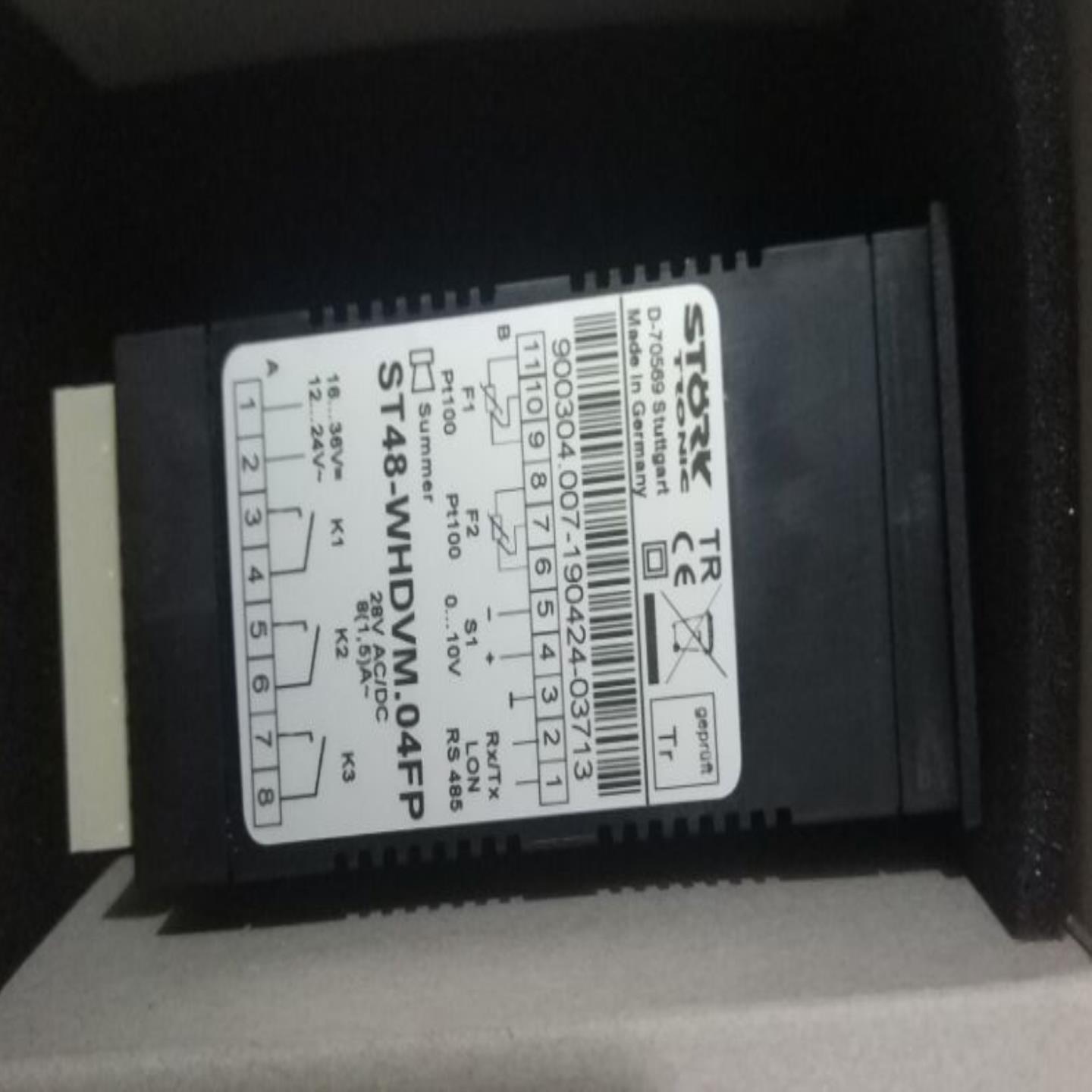 STORK ST48-GAUV100FP温控器Barksdale传感器8141-PL1-B