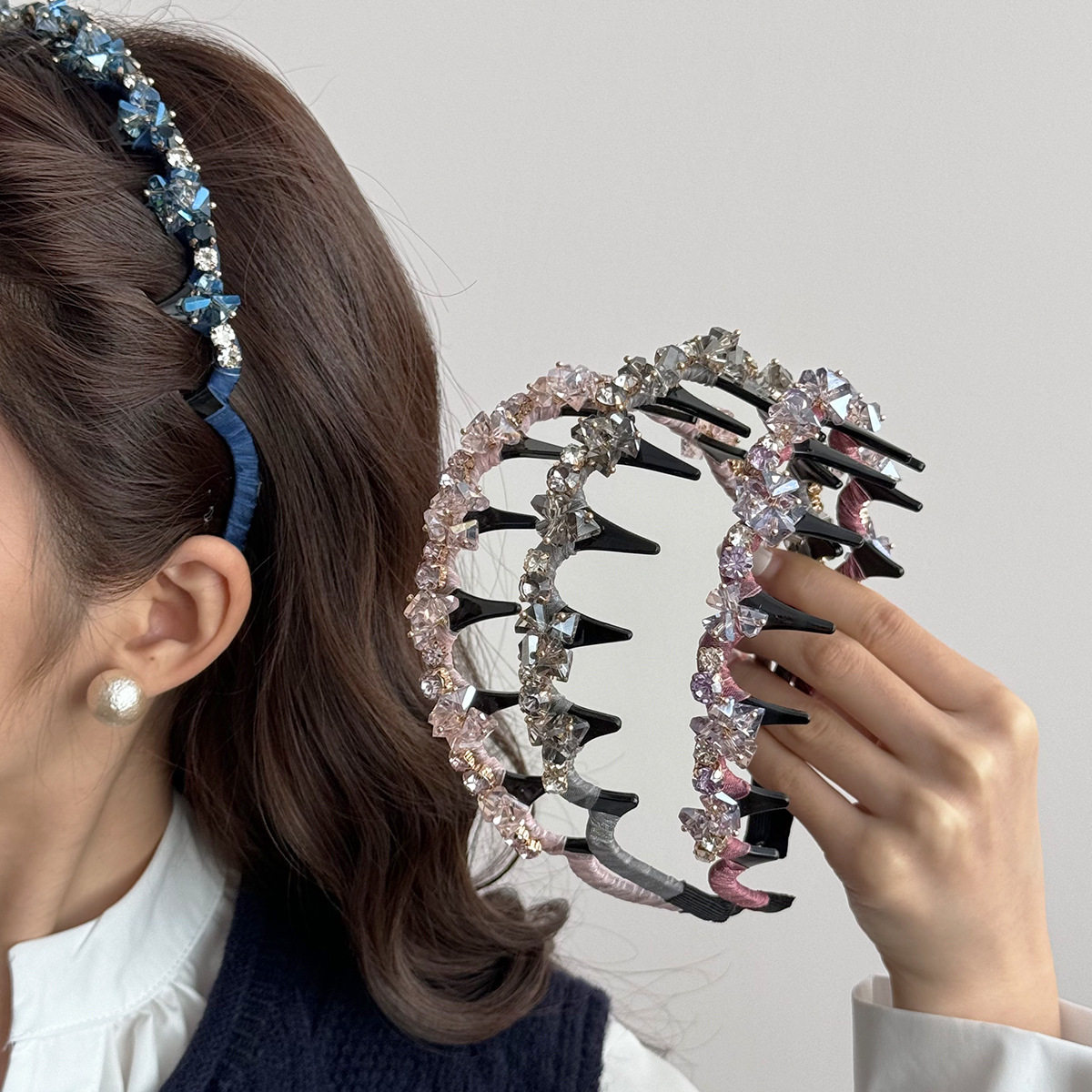 水钻发箍女2026新款洗脸高级感女士轻奢带齿发卡气质洗漱女款头箍