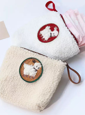 可爱毛绒化妆包女便携零钱包刺绣收纳包学生拉链大容量收纳包