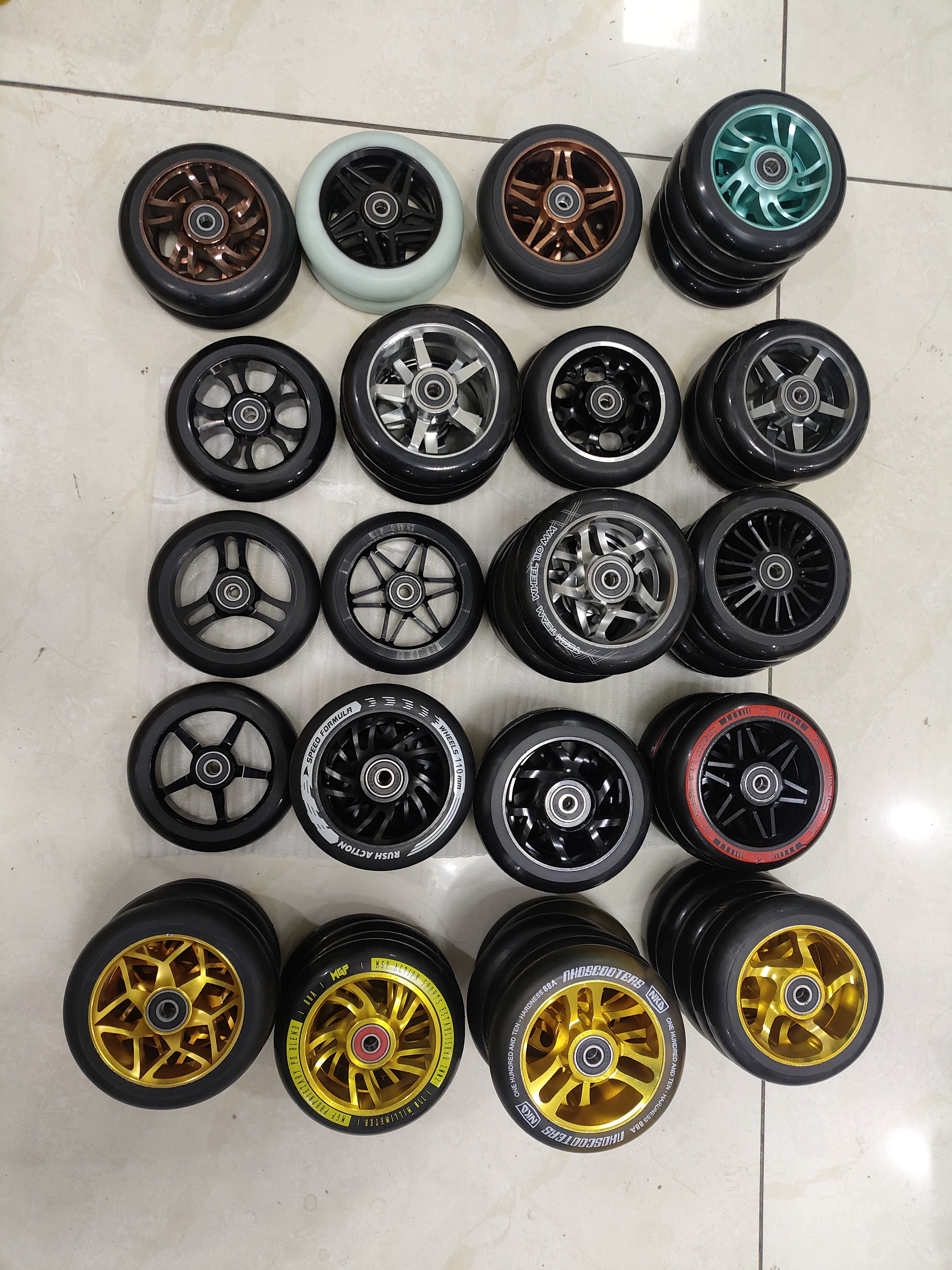 出口美国专业极限车铝合金轮毂尺寸110ⅹ24MM，轴承内径8MM
