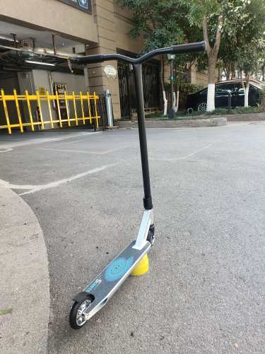 特技滑板车专业极限运动花样式刷街青少年学生成人两轮校园代步车