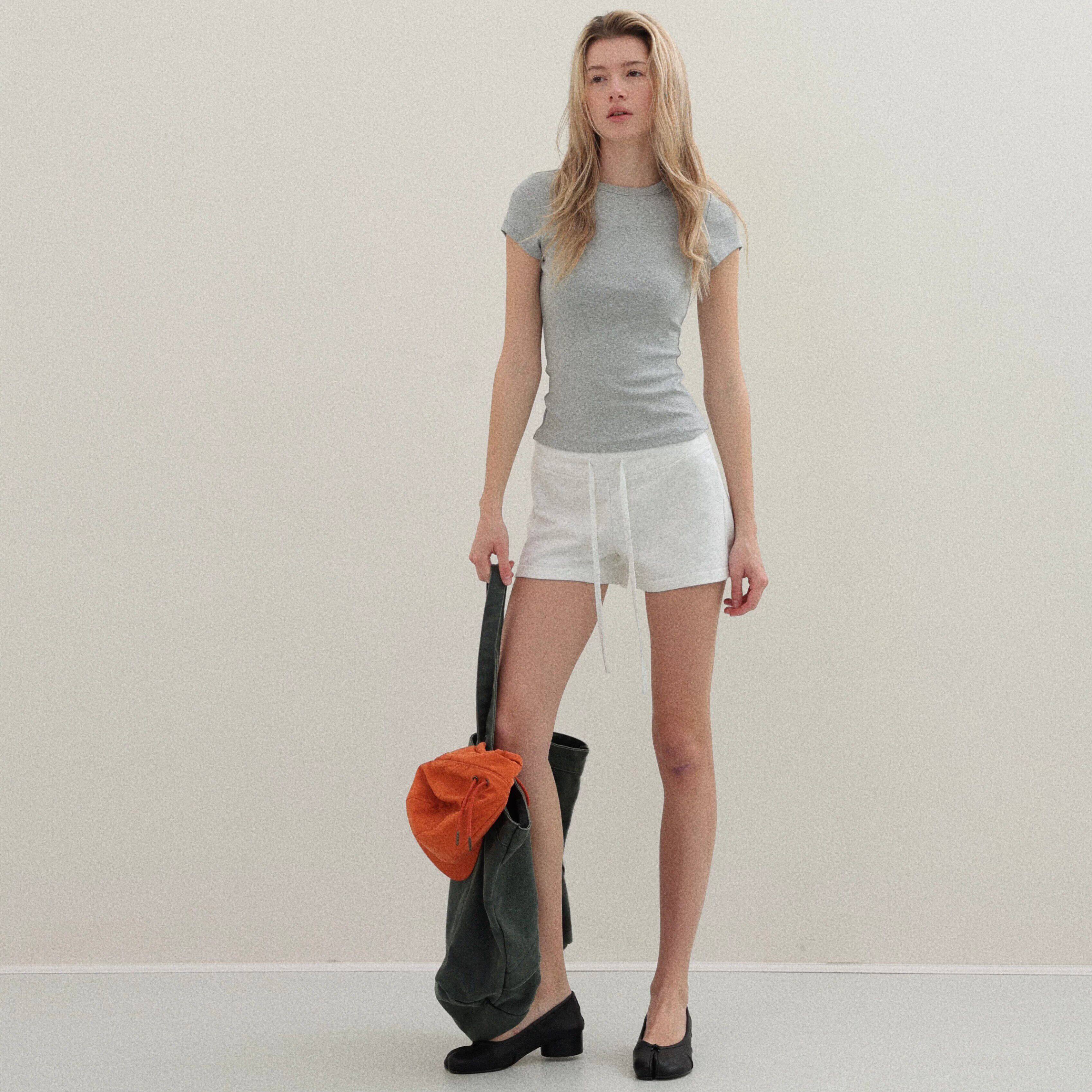 FOT2026春夏 多色 顺应曲线无束缚感修身棉氨弹力T恤黑白灰蓝深灰