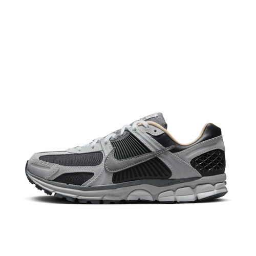 耐克Nike灰黑舒适低帮跑步鞋