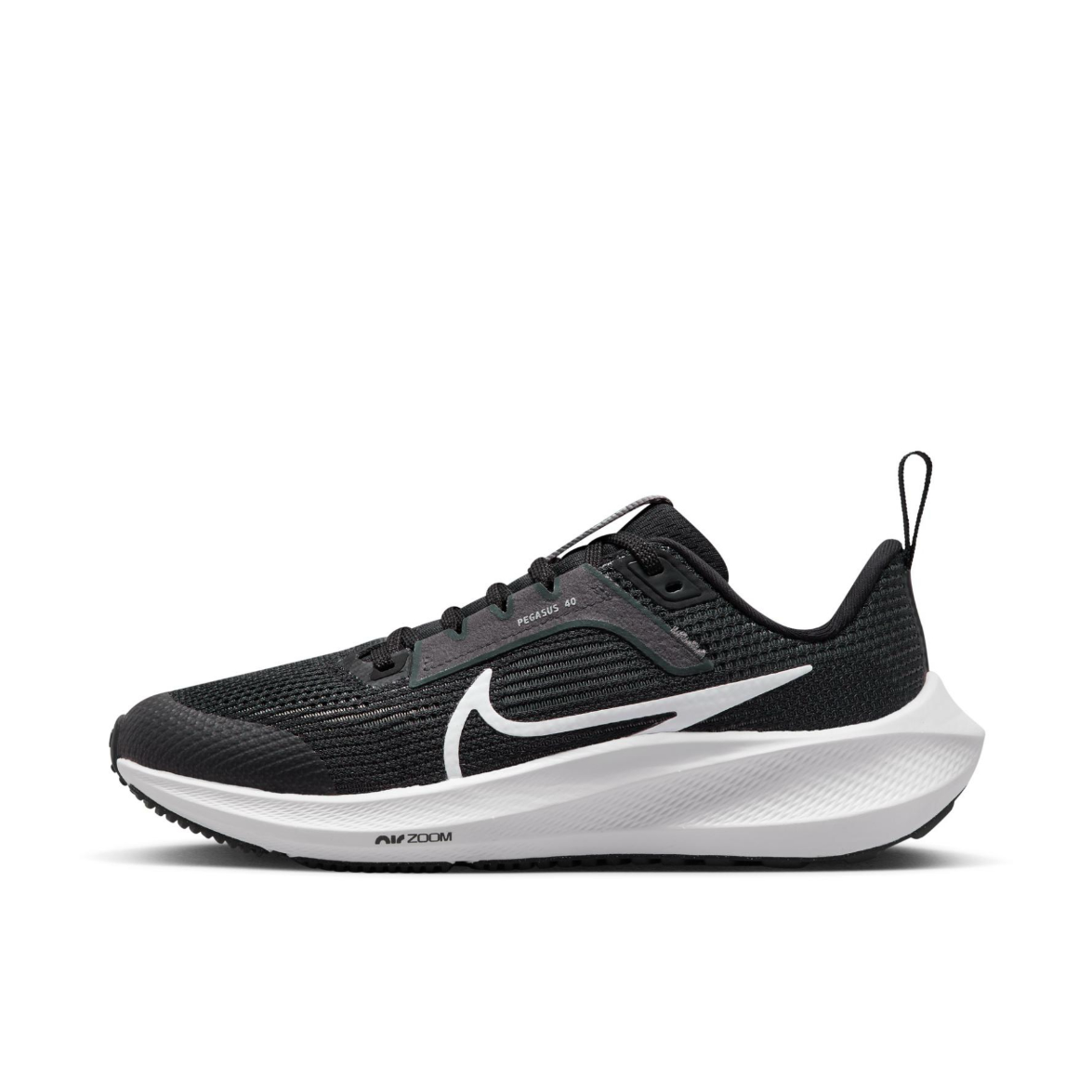 耐克Nike黑白色缓震透气跑步鞋