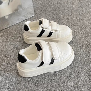 厚底小白鞋女配裙子2026年新款学生休闲运动贝壳头板鞋百搭面包鞋