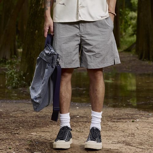 25SS皱感尼龙结构宽松工装中裤男