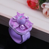 三丽鸥水晶翻盖儿童手表啪啪圈旋转闪灯发光拍拍圈女童库洛米手环